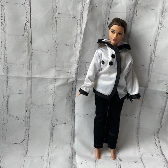 Barbie Curvy front he fashionista Collection dolls - Picture 1 of 7